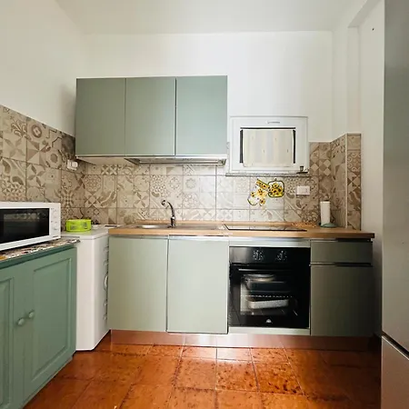 Maison Mazzini 15 Feriehus *